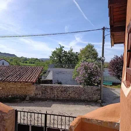 Casa Entera En Merindades Con Txoko Y Patio, A 50 Min De Bilbao *