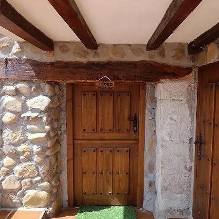 Ferienhaus Casa Entera En Merindades Con Txoko Y Patio, A 50 Min De Bilbao
