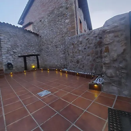 Casa Entera En Merindades Con Txoko Y Patio, A 50 Min De Bilbao Ferienhaus *