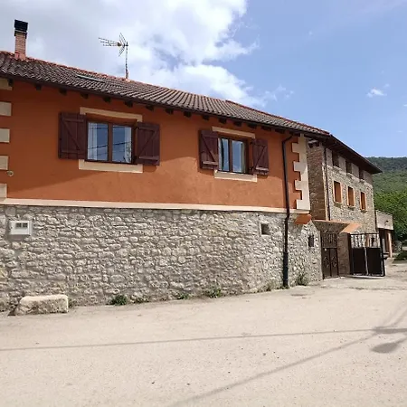 Ferienhaus Casa Entera En Merindades Con Txoko Y Patio, A 50 Min De Bilbao